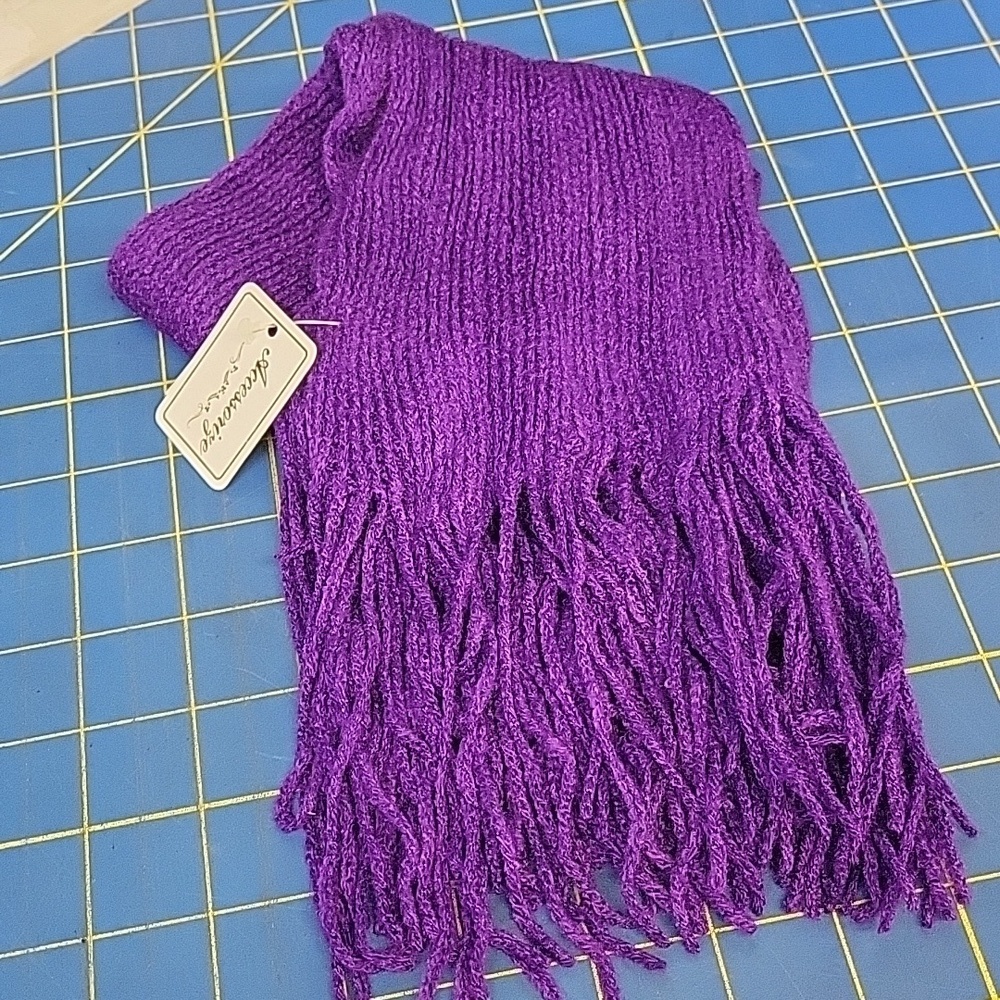 Knit 20" Scarf w 30" w Fringe New - Purple
